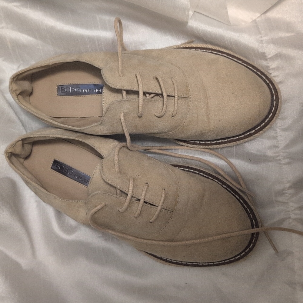 BCBG oxford Shoes